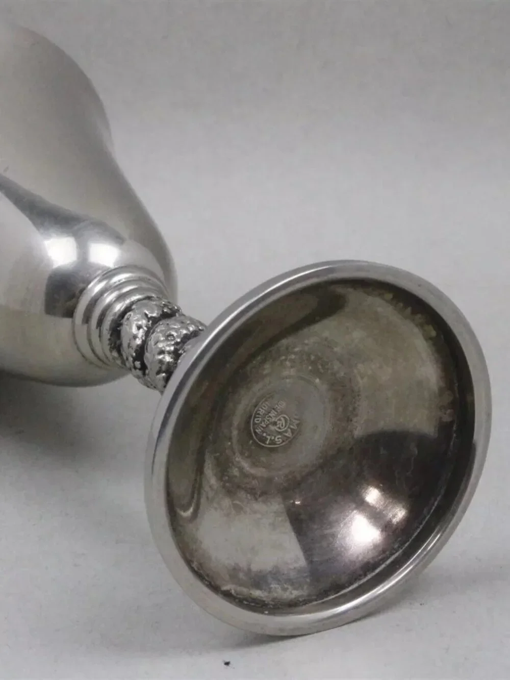 Roma S.L. elegant silver